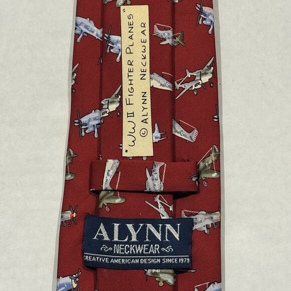 Alynn WWII Fighter Planes 100% Silk Red Necktie 3.25" x 58" Military Aircraft - Picture 6 of 6